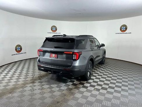 Certified 2025 Ford Explorer ST-Line w/ ST-Line Street Pack AWD/4WD image 19