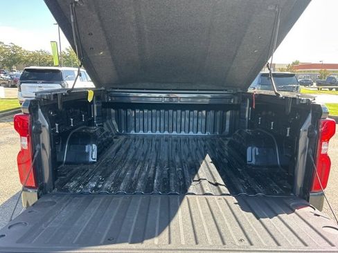 Used 2021 Chevrolet Silverado 1500 RST w/ Z71 Off-Road Package image 30