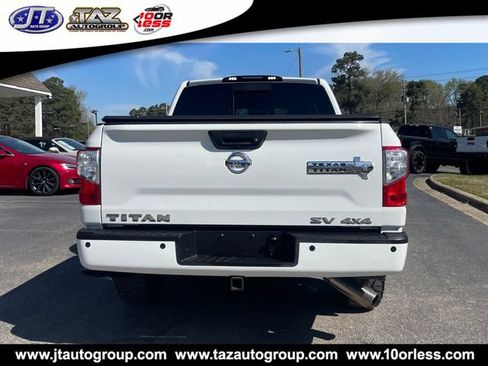 Used 2019 Nissan Titan SV w/ SV Convenience Package AWD/4WD image 6