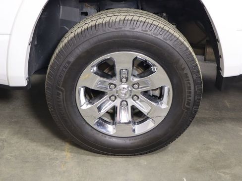Used 2022 RAM 1500 Laramie AWD/4WD image 45
