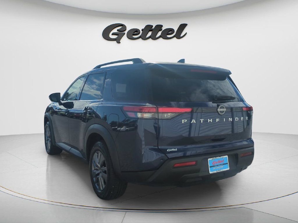 Certified 2025 Nissan Pathfinder SV FWD image 7