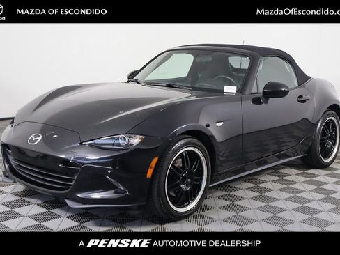 Used 2017 MAZDA MX-5 Miata Sport RWD image 1