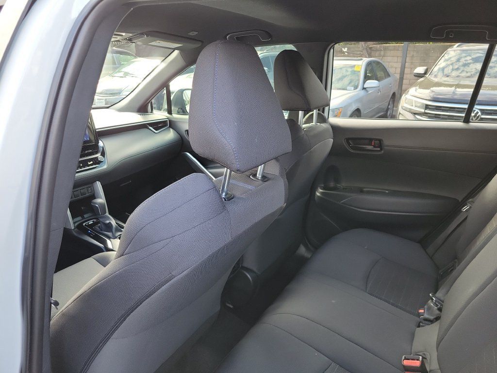 Used 2024 Toyota Corolla Cross AWD Hybrid image 16