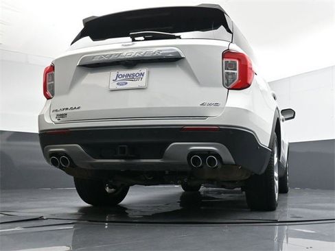 Used 2022 Ford Explorer Platinum w/ Equipment Group 601A image 30