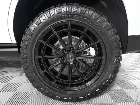 Used 2026 GMC Yukon Denali Ultimate AWD/4WD image 36