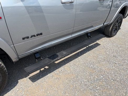 Used 2022 RAM 2500 Limited AWD/4WD image 16