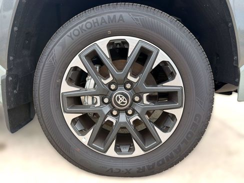 Used 2026 Toyota Tundra Limited w/ Power Package AWD/4WD image 11