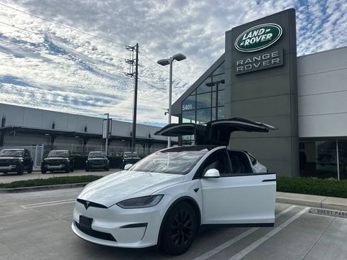 Used 2023 Tesla Model X AWD/4WD image 6