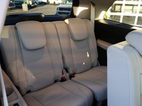 Used 2022 Mercedes-Benz GLS 450 4MATIC image 17