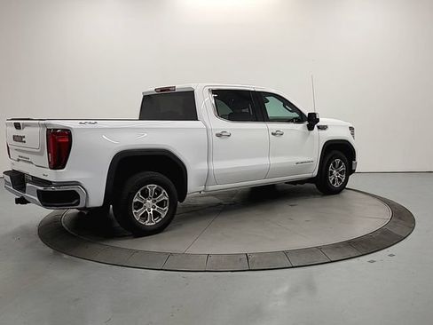 Used 2025 GMC Sierra 1500 SLT AWD/4WD image 8