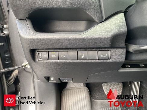 Certified 2023 Toyota RAV4 XLE Premium AWD/4WD image 34