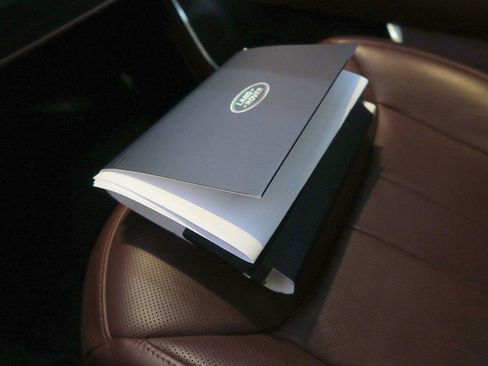 Used 2023 Land Rover Range Rover Autobiography image 22