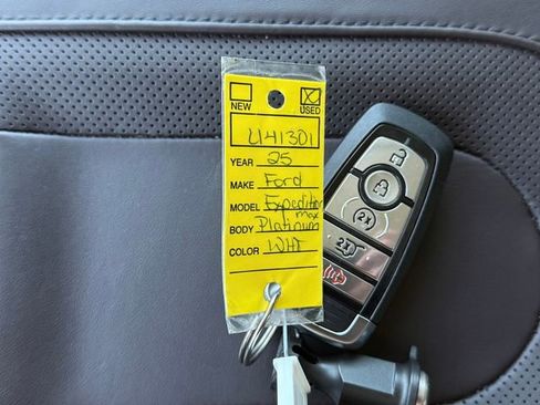 Certified 2025 Ford Expedition Max Platinum w/ Platinum Ultimate Package image 16