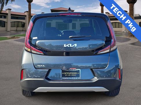 Used 2025 Kia Soul LX w/ LX Technology Package FWD image 7