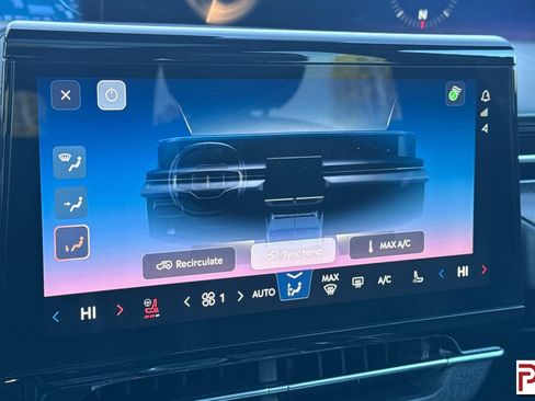 Used 2025 Lincoln Nautilus Reserve w/ Equipment Group 203A image 25