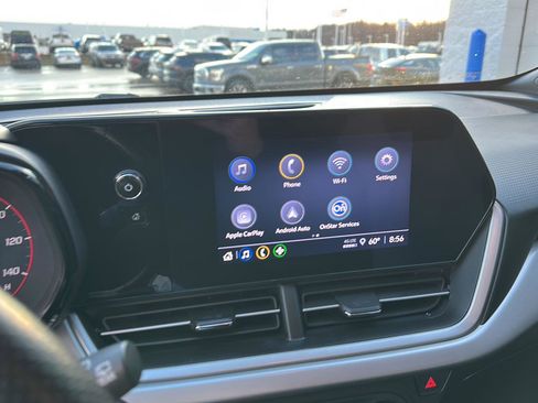 Used 2024 Chevrolet Trax RS w/ Sunroof Package image 29