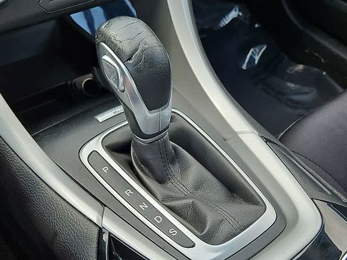 Used 2014 Ford Fusion SE FWD image 13