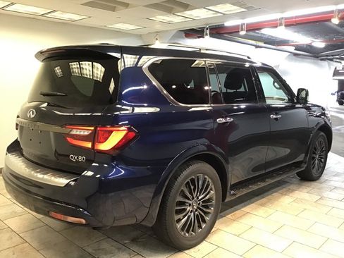 Used 2022 INFINITI QX80 Premium Select w/ All-Season Package image 4