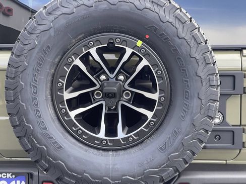 New 2026 Jeep Wrangler Unlimited Rubicon AWD/4WD image 7
