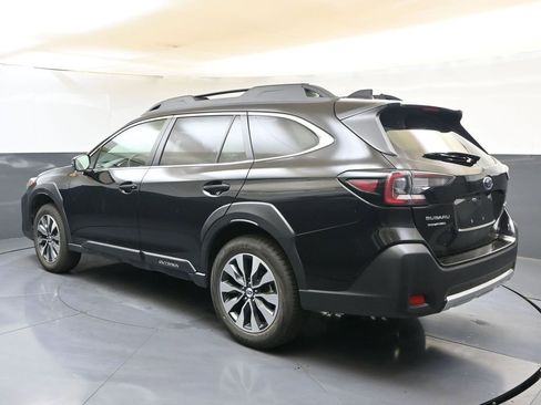 Certified 2024 Subaru Outback Limited image 3