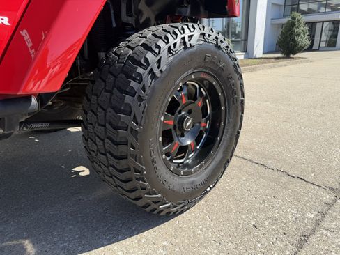 Used 2012 Jeep Wrangler Sahara w/ Mopar Chrome Edition Group image 23