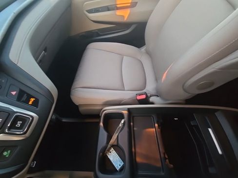 Certified 2024 Honda Odyssey EX image 22