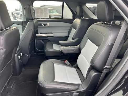 Certified 2023 Ford Explorer XLT w/ Equipment Group 202A image 23