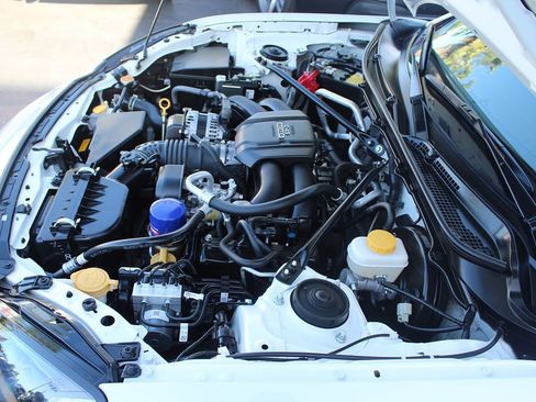 Used 2023 Toyota GR86 w/ ALL Weather Mat Package (TMS) RWD image 26