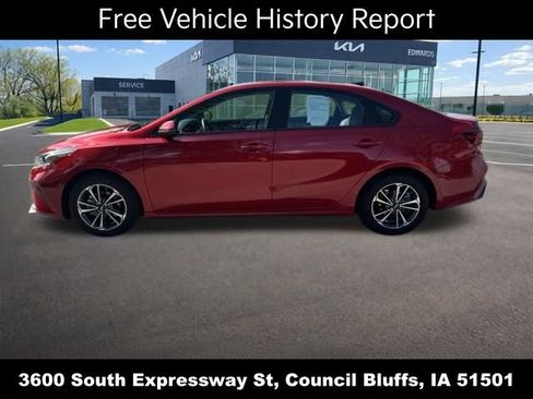 Used 2023 Kia Forte LXS w/ LXS Technology Package FWD image 5