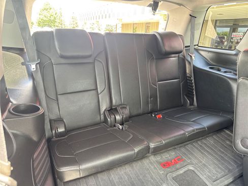 Used 2019 GMC Yukon SLT AWD/4WD image 32