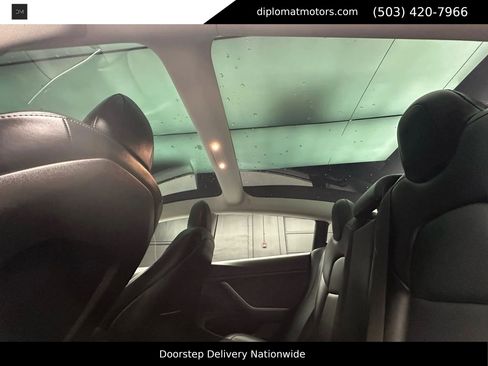 Used 2020 Tesla Model 3 Performance image 24
