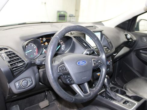 Used 2018 Ford Escape Titanium w/ Ford Safe & Smart Package FWD image 16