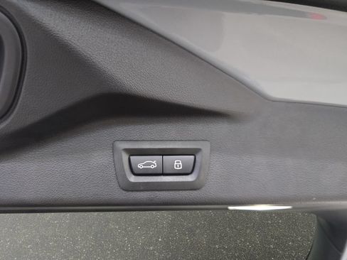 Used 2026 BMW X5 sDrive40i w/ M Sport Package RWD image 31