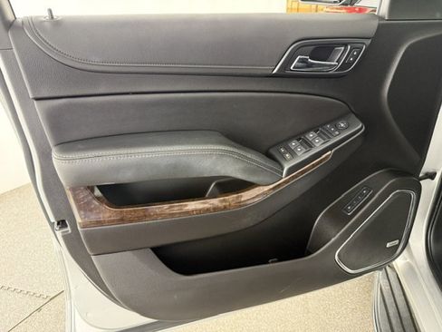 Used 2019 Chevrolet Tahoe LT RWD image 8