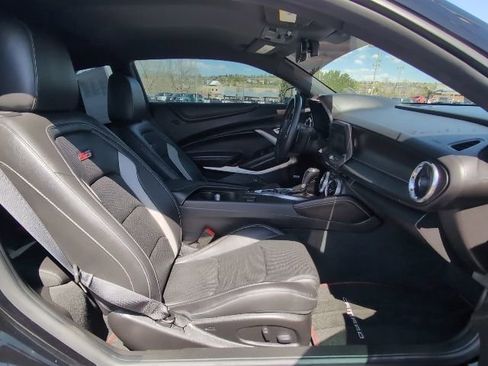 Used 2018 Chevrolet Camaro SS w/ Redline Edition RWD image 28