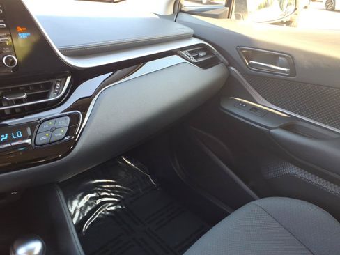 Used 2021 Toyota C-HR LE FWD image 23