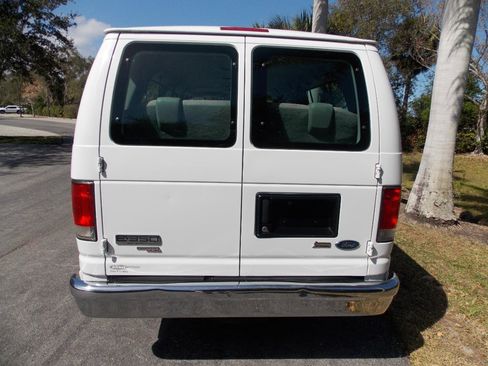 Used 2013 Ford E-350 and Econoline 350 XLT image 13