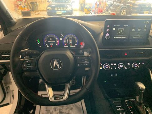 Used 2025 Acura ADX A-Spec image 17