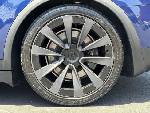 Used 2022 Tesla Model X Plaid AWD/4WD image 9