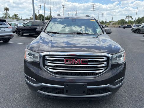 Used 2019 GMC Acadia SLT image 2