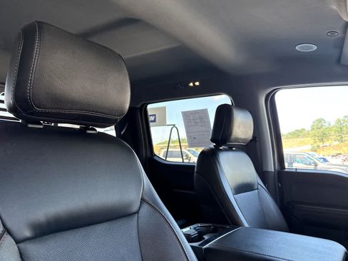 Used 2023 Ford F250 Lariat w/ Lariat Ultimate Package AWD/4WD image 16