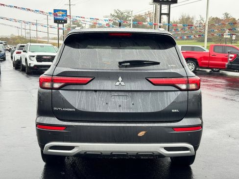 Used 2024 Mitsubishi Outlander SEL image 6