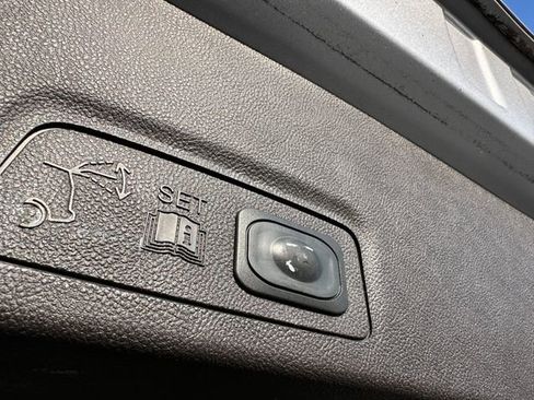 Used 2019 Lincoln MKC Reserve image 35