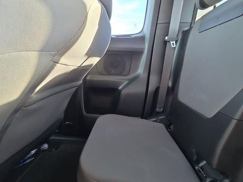 Used 2023 Toyota Tacoma 2WD Access Cab image 11