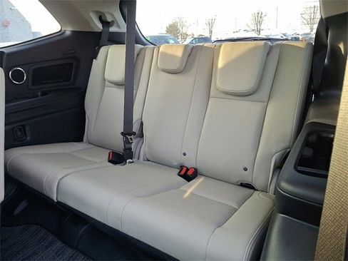 Certified 2024 Subaru Ascent Limited w/ Technology Package image 10