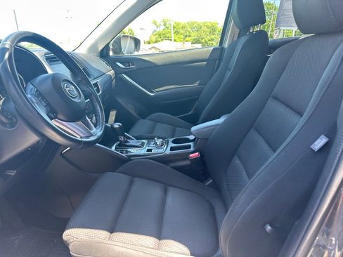 Used 2016 MAZDA CX-5 Touring FWD image 2