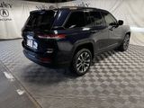 Used 2024 Jeep Grand Cherokee Limited w/ Black Appearance Package image 5