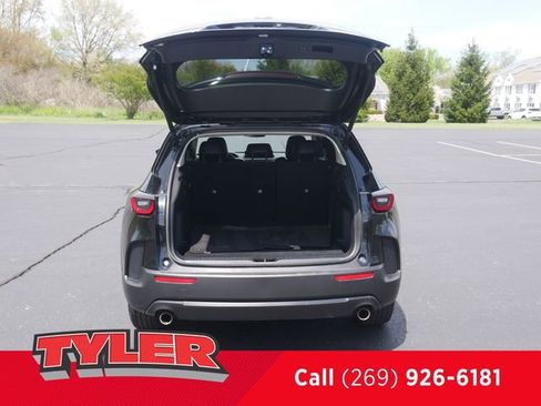 Used 2024 MAZDA CX-50 AWD 2.5 S w/ Premium Package image 16