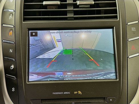 Used 2019 Lincoln MKC Reserve w/ MKC Climate Package AWD/4WD image 14