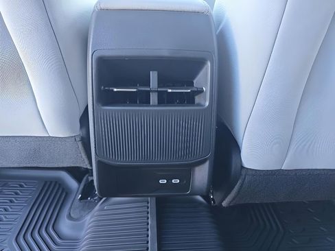 New 2026 Jeep Cherokee Laredo image 32